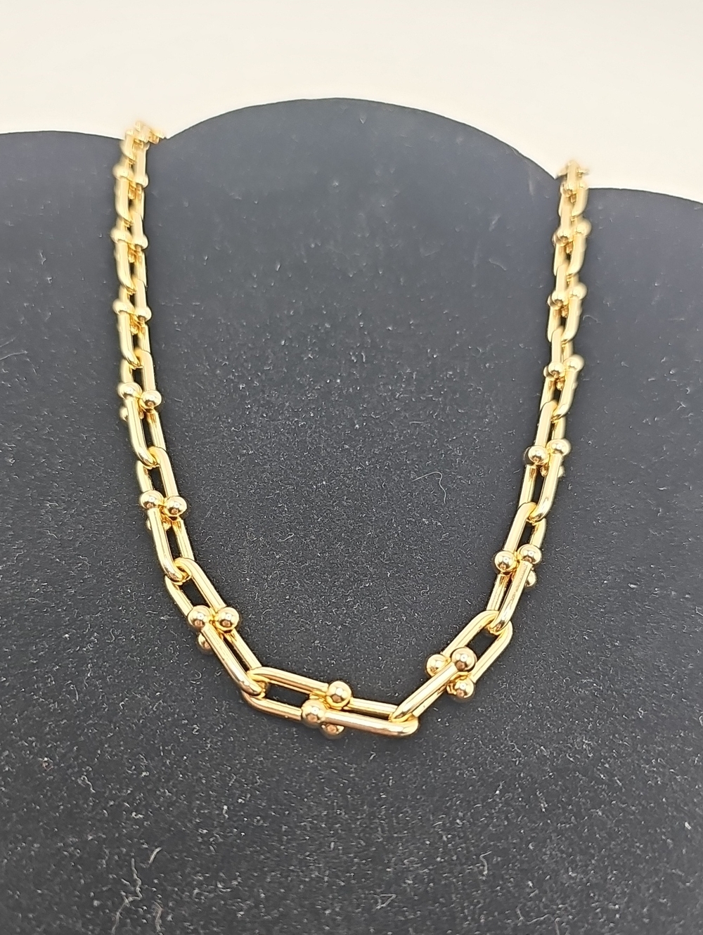 Gold Link Bead Necklace - Elegant Women's Jewelry. No Signiture